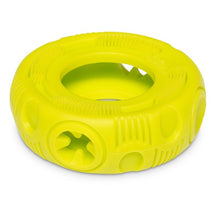 Charger l'image dans la galerie, Messy Mutts "Totally Pooched, Stuff 'n Brush" Jouet Pneu en caoutchouc pour chien, Vert