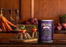 Charger l'image dans la galerie, Conserve pour chien FROMM - Caisse de 12- PÂTÉ DE CHEVREUIL ET LENTILLES sans grains