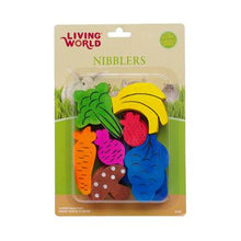 Charger l'image dans la galerie, Living World Nibblers jouet à gruger en formes de fruits et légumes en bois petits mammifères - Boutique Le Jardin Des Animaux -Gâterie petit mammifèreBoutique Le Jardin Des Animaux61467