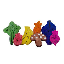 Charger l'image dans la galerie, Living World Nibblers jouet à gruger en formes de fruits et légumes en bois petits mammifères - Boutique Le Jardin Des Animaux -Gâterie petit mammifèreBoutique Le Jardin Des Animaux61467