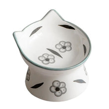 Charger l'image dans la galerie, Dexypaws Bol surélevé en céramique pour chat 7 oz, Blanc avec imprimé de fleurs blanches et noires
