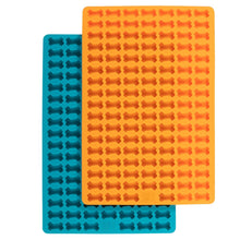Charger l'image dans la galerie, Messy Mutts Moule à mini friandises en silicone - Pqt de 2 - Orange et bleu
