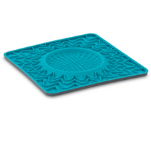 Charger l'image dans la galerie, Messy Mutts Tapis D'alimentation En Silicone Avec Cadre Et Bol Intégré 10"x10" - Bleu
