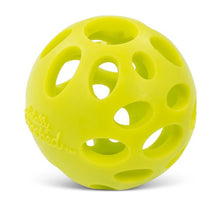 Charger l'image dans la galerie, Messy Mutts ''Totally Pooched, Huff'n Puff Ball'' Jouet balle pour chien - Verte
