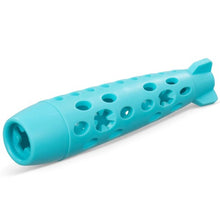Charger l'image dans la galerie, Messy Mutts ''Totally Pooched, Stuff N'chew'' Jouet fusée pour chien - Bleu
