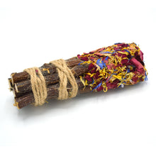 Charger l'image dans la galerie, Oxbow Enriched Life - Gâterie à Mâcher Pour Rongeur, Bouquet De Bâtons à La Pomme
