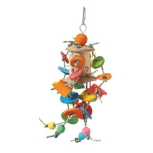 Charger l'image dans la galerie, Jouet d’enrichissement SMART.PLAY HARI pour perroquets, carillon avec noix de coco - Boutique Le Jardin Des Animaux -Accessoire pour oiseauxBoutique Le Jardin Des Animaux81004
