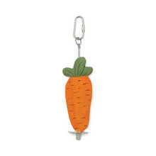 Charger l'image dans la galerie, Living World Nibblers jouet à gruger carotte sur tige en bois pour petits mammifères - Boutique Le Jardin Des Animaux -Gâterie petit mammifèreBoutique Le Jardin Des Animaux61471
