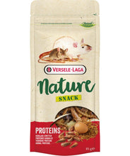 Charger l'image dans la galerie, Versele Laga Nature Snack protéines pour petit mammifère 85g - Boutique Le Jardin Des Animaux -Gâterie petit mammifèreBoutique Le Jardin Des Animauxh-461437
